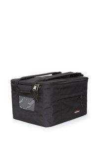 Černá izolační chladící taška s dvěma vrchními držadly, zipovým uzavřením, přední kapsou a průhledným oknem. Texturovaná látka s červeným logem.