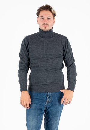 - Sweter