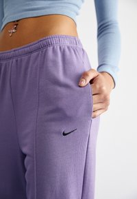 Nike Sportswear Treniņtērpa apakšdaļas - daybreak