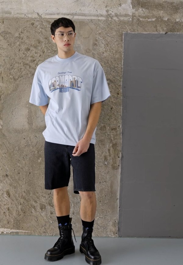 SINGLE KNEE - Denim shorts4