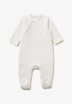 Weißer Baby-Overall aus strukturiertem Stoff mit geprägten Hasenmuster, langen Ärmeln, Druckknöpfen am Hals und mit Füßchen.
