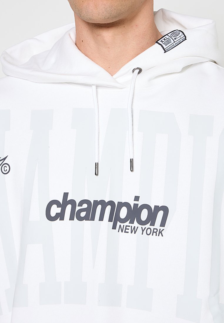 Kapuzenpullover