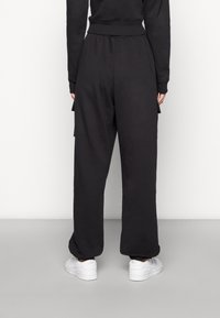 Nike Sportswear CLUB PANT - Cargobukse - black