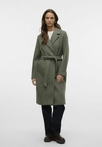 Unselected, khaki