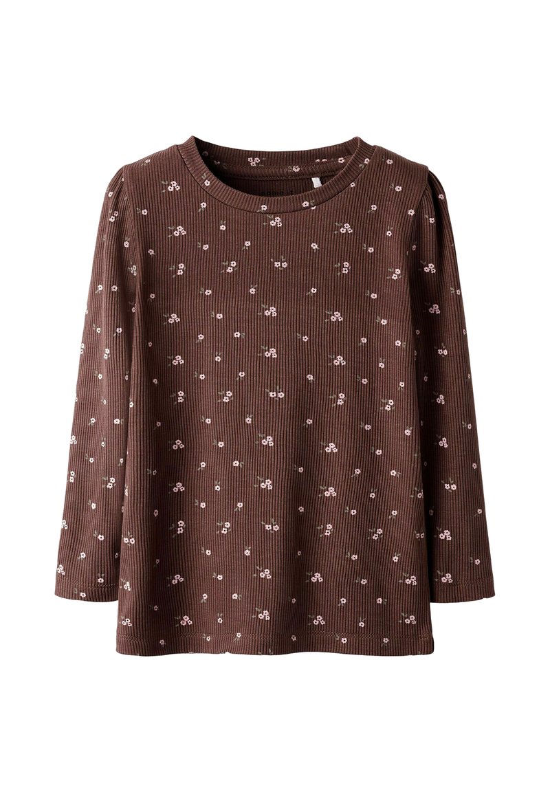 Camisa de manga larga marrón con canalé y pequeños patrones florales en rosa, con cuello redondo y un corte relajado. Textura suave, adecuada para un estilo casual.