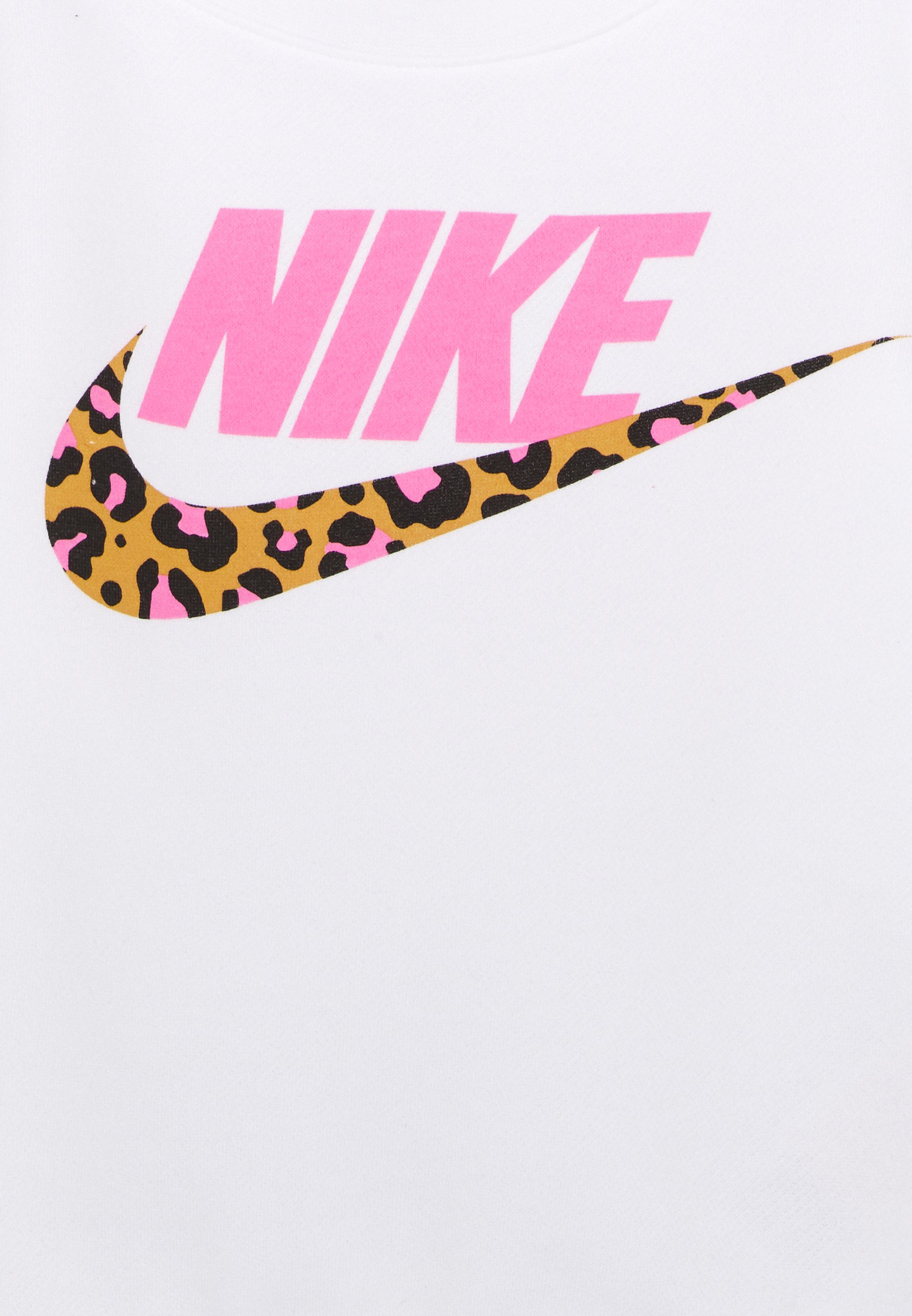 check me out set nike