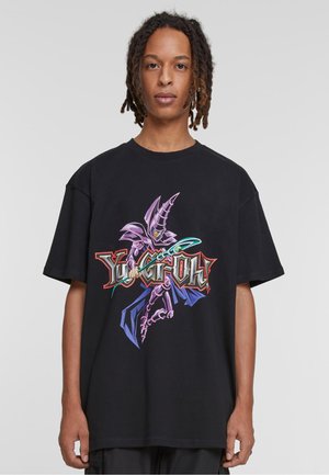 Upscale by Mister Tee YU-GHI-OH DARK MAGICIAN HEAVY - Print T-shirt - black