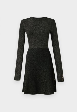 Langärmliges schwarzes Kleid mit tailliertem Oberteil und weit schwingendem Rock, das einen subtilen Schimmer und Knopfakzente an den Ärmeln aufweist.