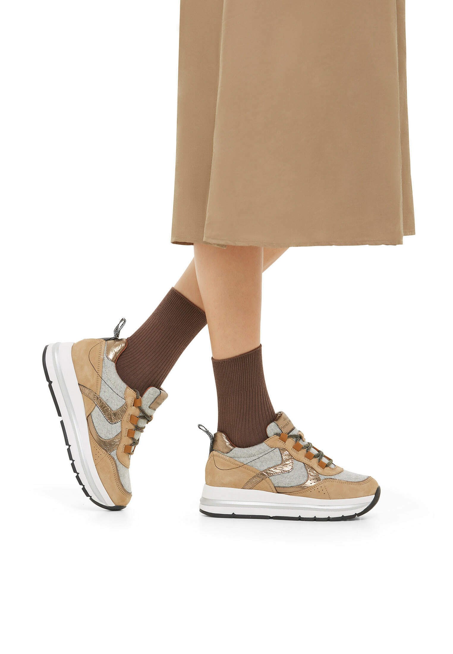 Voile Blanche Sneakers Homme – Basses Suède Marron – Modèle CLUB01 – Pointure EU 39-47
