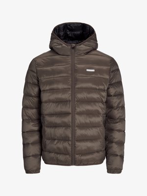 Pruun, paks ja kapuutsiga jakk, millel on lukuga esikülg, horisontaalsed õmblused ja kaks küljetaskut. Vooder mustast kangast.