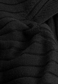 Next V-NECK - Pulóverruha - black