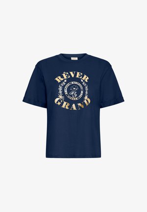 Tmavomodré bavlnené tričko s krátkymi rukávmi a guľatým výstrihom. V strede má zlatý nápis "RÊVER GRAND" a kvetinový vzor.