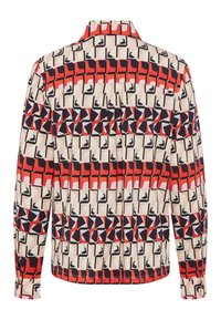 Camicia a maniche lunghe con motivo che presenta una combinazione di disegni geometrici in rosso, blu navy, crema e nero; polsini abbottonati; colletto.