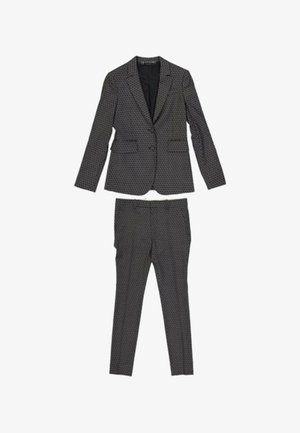 Dunkelgrauer Damenanzug mit kleinem geometrischem Muster, bestehend aus einem taillierten Blazer mit Revers und passenden schmalen Hosen.