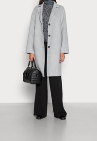 Esprit Langarmshirt - dark grey