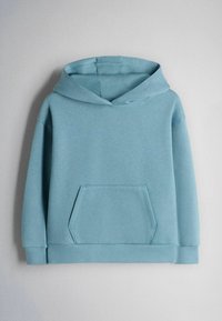 Felpa con cappuccio azzurro chiaro con tasca a marsupio frontale e polsini a coste, mostrata su uno sfondo chiaro e uniforme.