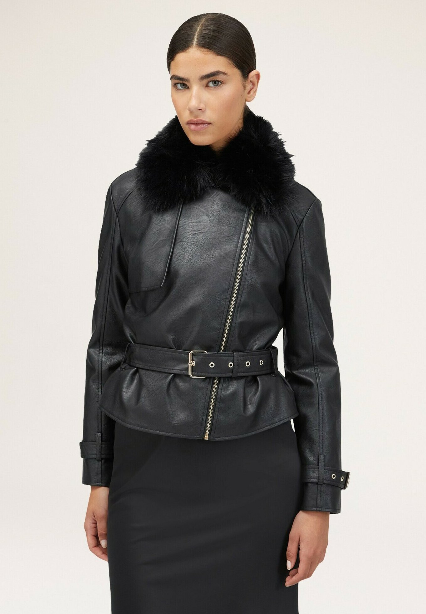 Motivi CON COLLO PELUCHE Veste en similicuir nero/noir