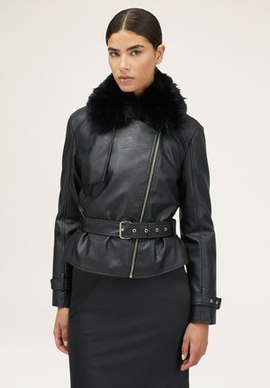 CON COLLO PELUCHE - Veste en similicuir - nero