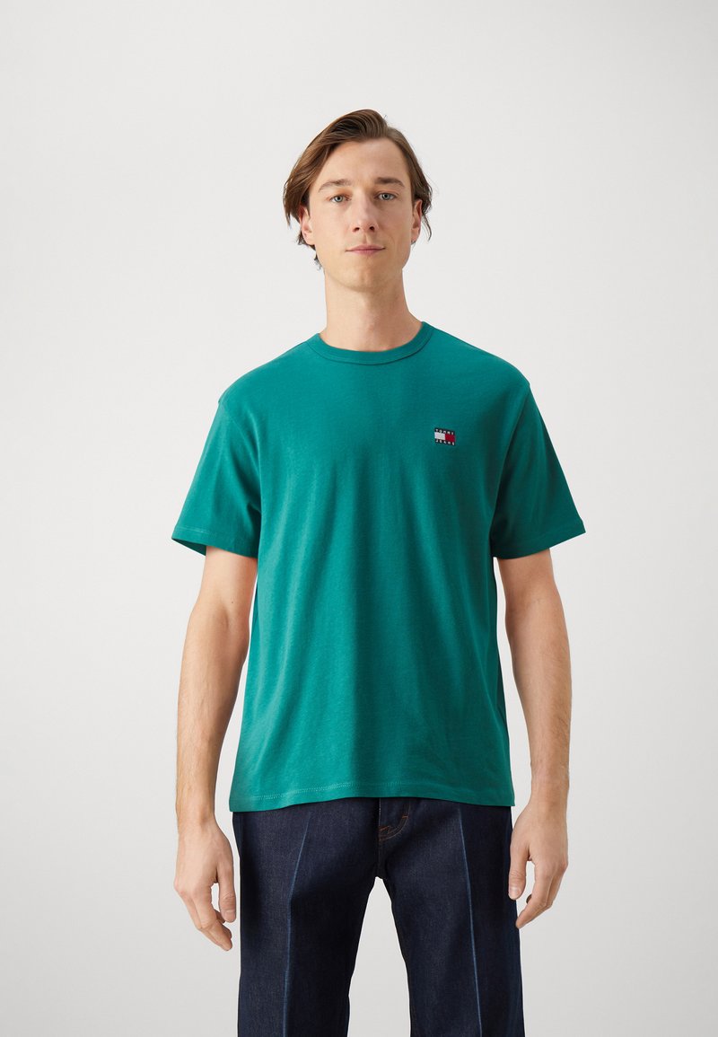 Tommy Jeans BADGE - Camiseta básica - timeless teal
