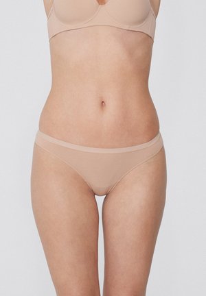 BRAZILIAN  - Thong - Nude