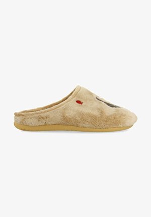 Chausson beige flou avec une texture douce, un design à dos ouvert et un dessus en peluche comportant un visage d'animal ludique et de petits accents rouges.