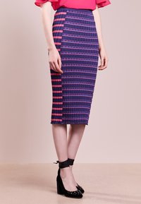 Pinko Pouzdrová sukně - blue