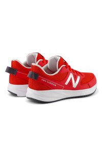 New Balance Hardloopschoenen voor op de weg - red