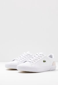 Lacoste Matalavartiset tennarit - white