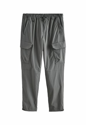 Pantaloni cargo gri cu talie elastică, multiple buzunare, picioare conice și textură netedă, concepuți pentru confort și funcționalitate.
