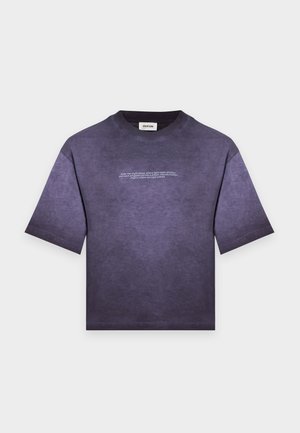 YOURTURN by Zalando, UNISEX - T-shirt con stampa - dark purple