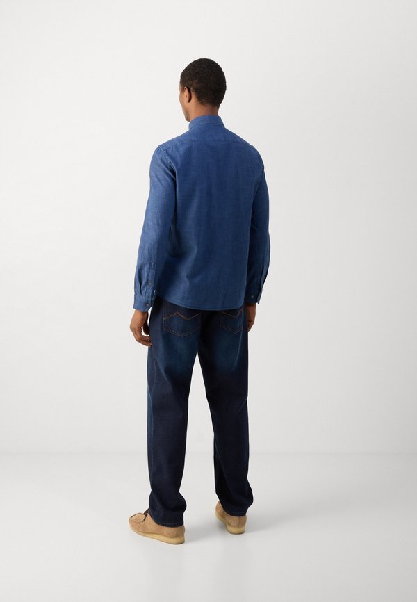 SPREAD COLLAR LONG SLEEVE ROUND HEM - Shirt4