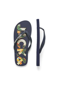 Infradito blu navy con suole testurizzate e una grafica verde, gialla e arancione che scrive "JACKS." Presentano cinturini in gomma scura per il massimo comfort.