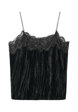 Camisole en velours noir avec bretelles spaghetti ajustables et une magnifique dentelle noire autour de l'encolure, présentant une texture verticale.