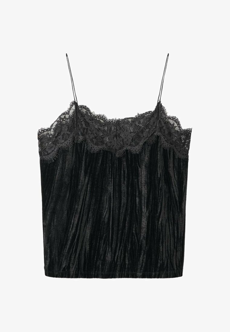 Zwarte fluwelen camisole met verstelbare spaghettibandjes en complexe zwarte kanten afwerking rond de halslijn, met verticale textuur.
