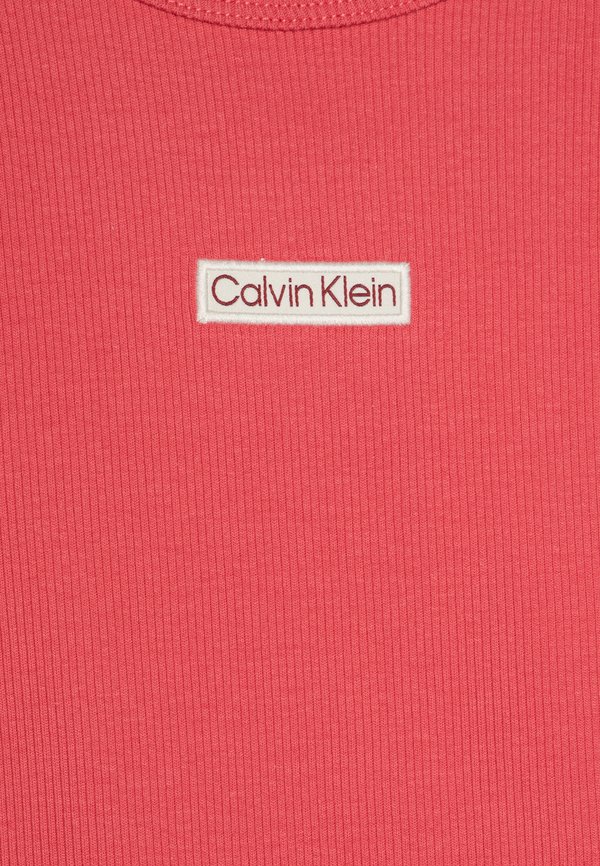 SLEEVELESS DRESS - Day dress - deep crimson fruit2