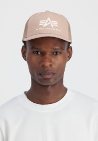 Alpha Industries BASIC - Gorra - dusty coral