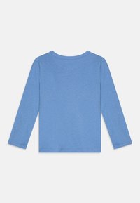 Unselected, blue