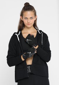 Nike Performance PREMIUM FITNESS GLOVE - Fingerless gloves - black/volt/white