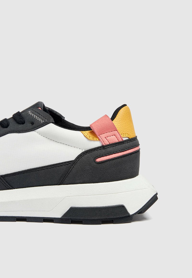 Herren Sneaker low | PULL&BEAR Sneaker low black/schwarz - AB71343 Herren Sneaker low | PULL&BEAR Sneaker low black/schwarz - AB71343