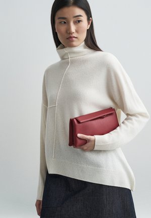 ASYMETRIC MOCK NECK - Striktrøje - warm white