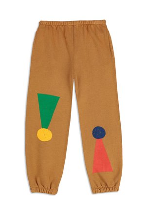 Brown sweatpants met een elastische tailleband, versierd met kleurrijke geometrische vormen: groene driehoek, gele cirkel, blauwe cirkel en rode driehoek.