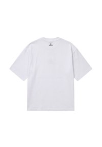 T-shirt blanc uni à manches courtes vu de dos avec un petit logo noir PXP près du col.