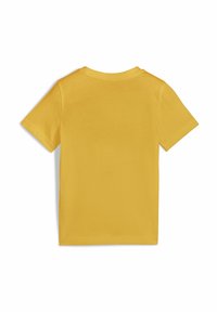 Gładka żółta koszulka z krótkim rękawem wyeksponowana od tyłu, podkreślająca detale dekoltu i rękawów.