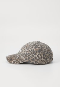 Thumbnail Image 3