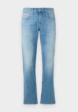 Lichtblauwe denim jeans met een uitlopende pijpdesign, voorzien van een standaard vijf-pocket indeling en knoopsluiting. Soepele textuur en subtiele vervaging.