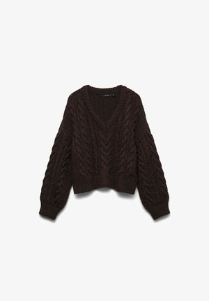Pull en maille torsadée marron foncé avec un col en V, texture épaisse et manches longues et larges. Arrive juste au-dessus de la taille avec un ourlet côtelé.