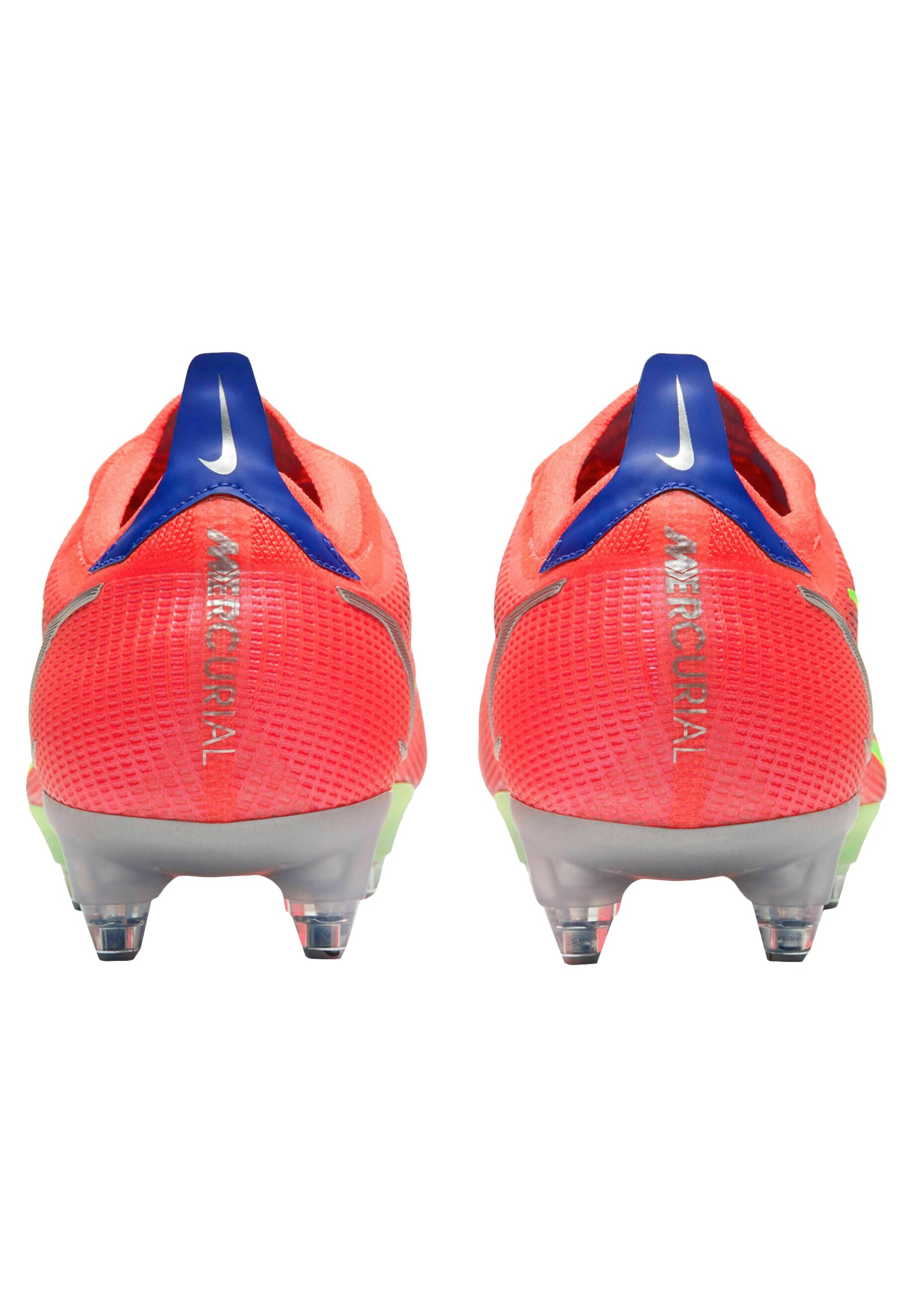 nike stud football boots
