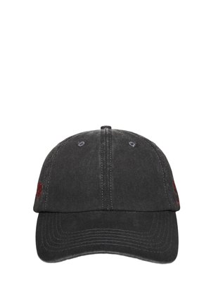 Czarna bawełniana czapka baseballowa z zakrzywionym daszkiem i widocznym przeszyciem, z delikatnie spranym efektem i małymi detalami po bokach.