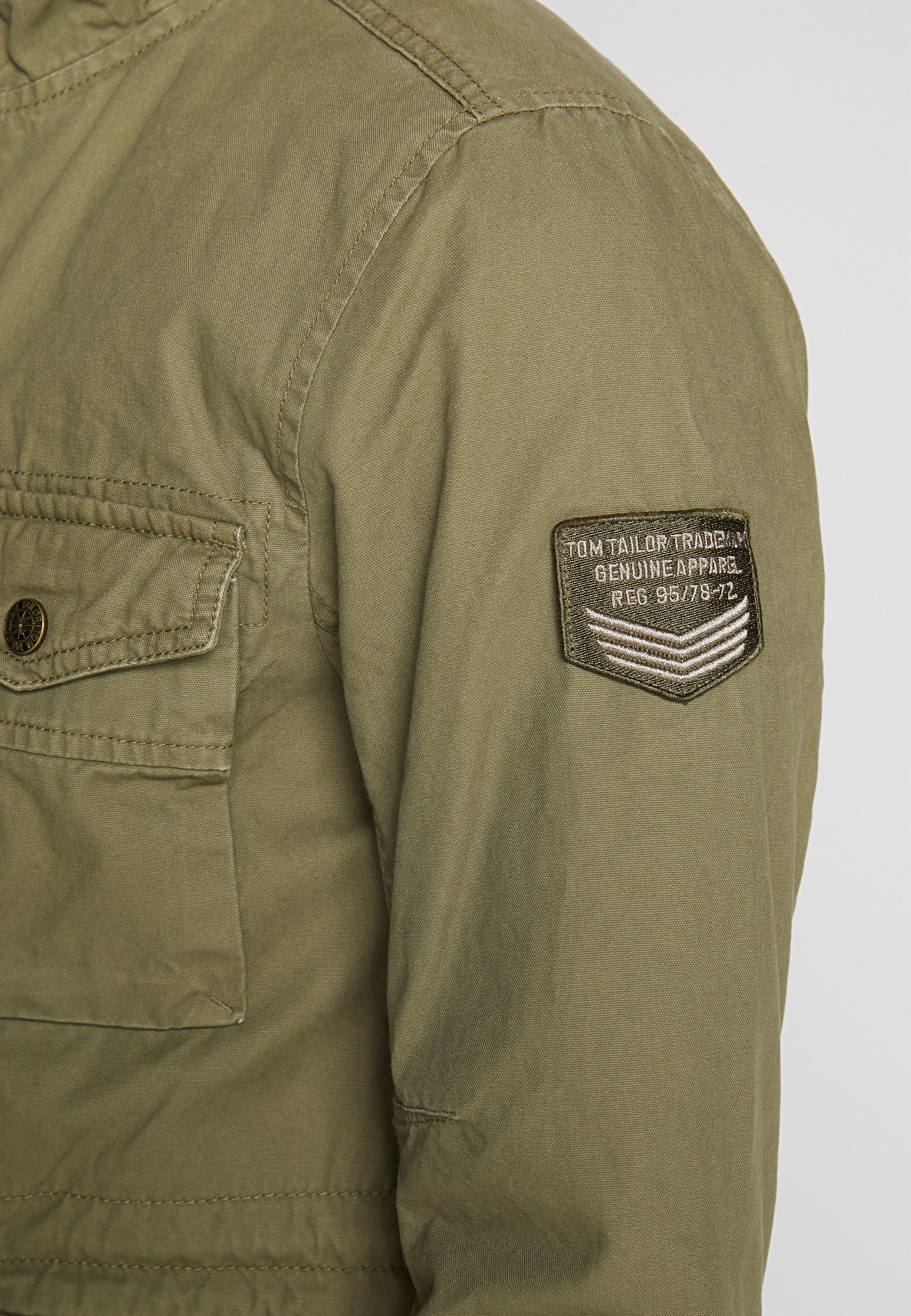 TOM TAILOR WASHED FIELD JACKET Korte jassen olive night TOM TAILOR WASHED FIELD JACKET Korte jassen olive night