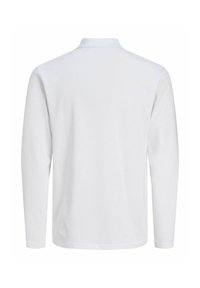 Chemise blanche unie à manches longues avec un col simple, vue de dos sur fond blanc.